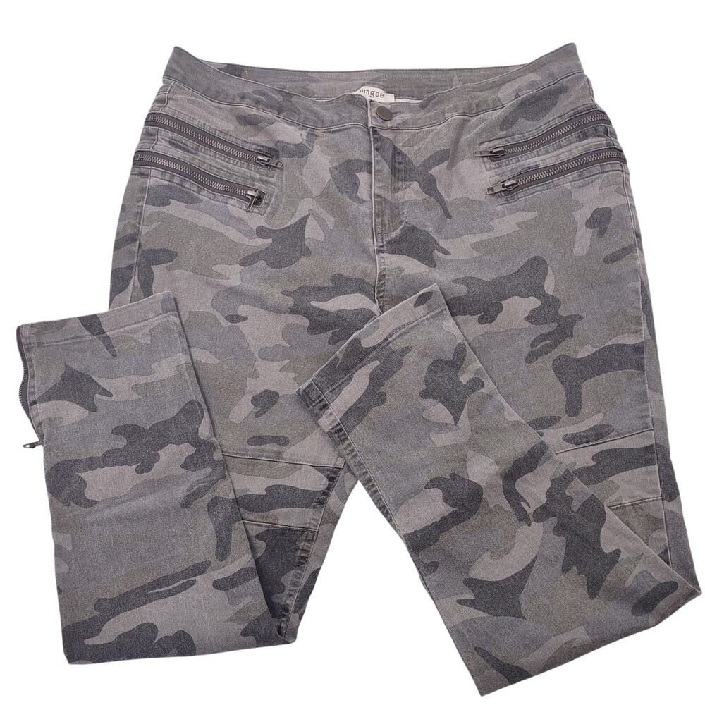 Umgee Gray Camo Skinny Jeans with Zipper Detail, Size Large